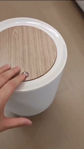 ถูกชัวร์!! ถังขยะลายไม้ MUJI  ถังขยะสไตล์มินิมอล ดีไซน์ขาไม้ ตกแต่งบ้าน ห้องครัว ห้องนอนให้เป็น สไตล์Minimal พร้อมส่งจากไทย