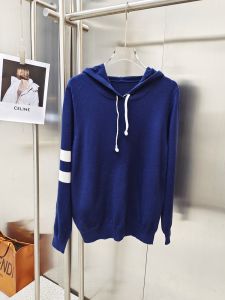 เสื้อสเวตเตอร์ถักมีฮู้ดสำหรับผู้หญิง แขนยาว ผ้าขนสัตว์บาง ดีไซน์เก๋ไก๋ ทรงปกติ ฤดูใบไม้ผลิ 2024 หวานๆ