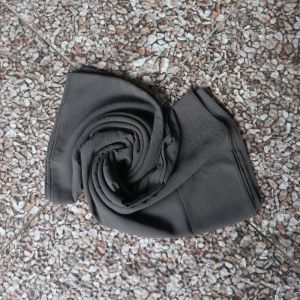 Lze - Hijab Pashmina Ceruty Babydoll Jahit Tepi Warna burgundy