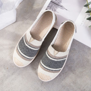 Beijing Ladies Canvas Shoes Soft Bottom Flat Footwear Breathable Casual Foot Cover for Middle Aged And Elderly Women