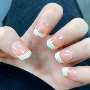 Kuku Palsu 24 pcs & Lem: Aksesoris Nail Art Fashion Cute