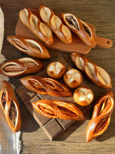 German Style Handmade Whole Wheat Bread with Spicy Meat Loaf Low Calorie Meal Replacement Snack/Nuts/European Bread