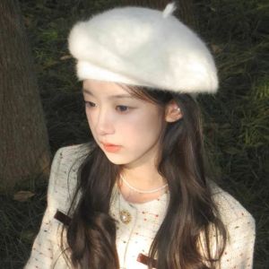 Autumn Winter Korean Sweet Acrylic Fur Berets for Women Autumn Winter Warm Plush Painter Cap Solid Color Lady Artist Hats
