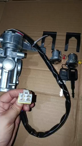 IGNITION SWITCH FOR ISUZU NKR GIGA 1996 model