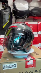 Givi M30.3 D-Visor 3/4 Helmet with Anti-Scratch Visor and Lower Rear Air Vent - Safety Motorcycle Riding Gear