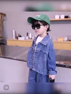 ชุดเซ็ตสไตล์วินเทจทันสมัย งานผ้ายีนส์ เสื้อแจ็คเก็ตแขนยาว มาพร้อมกางเกงขายาว เอวยืด สวมใส่สบาย เท่ๆ กำลังอินเทรนด์