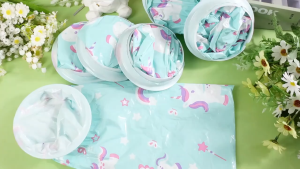 10pcs Youngsters Car Vomit Bags Disposable Nausea Emesis Travel Bags with Cute Unicorn 1000ml Leak Proof Self Sealing Emesis Bags for Motion Car Bus Sickness Taxis Airplane