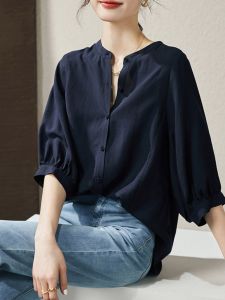 Design Stylish V-neck Shirt