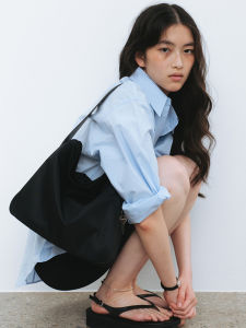 Urbanic30 Nylon Single Shoulder Bag Womens Large Capacity Pure Color Handbag Casual Style Spring 2025 Fashion Trend