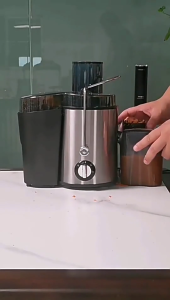 👍 【Pulp and Juice Separation】👍Multi-Function Electric Juicer with Adjustable Speeds for Healthy Fruit and Veggie Drinks