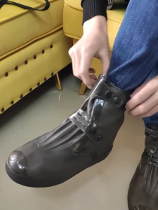 New Mens Rain Shoes For Rainy Days Waterproof And Anti Slip Mens And Womens Outer Water Shoes Thick And Wear-Resistant Rain Boots Rain Shoes