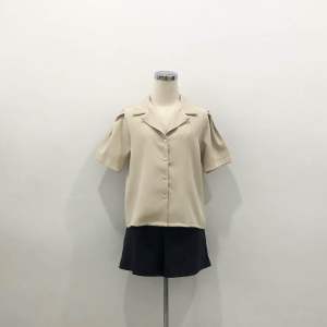 ดีไซส์ไตล์เชิ้ตแต่งปกมาแรง! ใส่ทำงานและลำลองได้ เนื้ิอผ้าดีอยู่ทรงสวย (สีขาวไม่บาง)