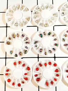 รวมอะไหล่ ประดับเล็บ ตกแต่งเล็บ เพชร จิว วิบวับ งานอาร์ต งานDIY ต่างๆ อุปกรณ์ทําเล็บ