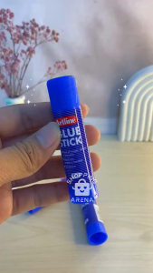 Lem Kertas ARTLINE Glue Stick SATUAN Plastik Plastic Berkualitas Bagus Padat Sticker Perekat Tape Cekat Prakarya Kertakes Crafting Tempel Kuat Strong Kerajinan Craft Gluestick Lengket Lekat Art Seni Kesenian Menempel High Quality Shopping Arena Malang