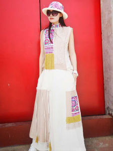 Yang Li Ping Original National Style Womens Cotton Linen Dress Embroidered Set Artistic Ensemble Summer Long Skirt without Sleeve