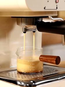Borosilicate Glass Measuring Bottle Cup Double Mouth Coffee Milk Tea Pot Wooden Handle Espresso Cup