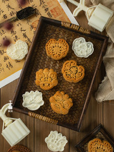 Three Wood Home Lion Wake Mooncake Mold 125g 75g Sticky Hand Free 3D Pressing Kitchen Cooking Tools DIY Mould Plastic Material