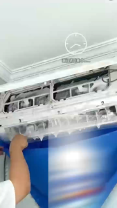 (Free cloth bag+2-meter tube+Clip)Removes 10-year stains in 1 second aircond cleaning kit 500ML 100% Kills Germs Cools Better aircond cleaner spray canvas aircond cleaning Bag No need to disassemble Suitable vertical/wall-mounted/car air conditioners