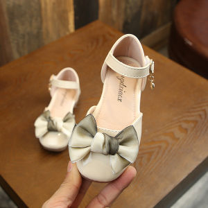 Princess Style Soft Leather Sandals for Girls Childrens Shoes with Water Diamonds Comfortable All-Season Footwear for Kids