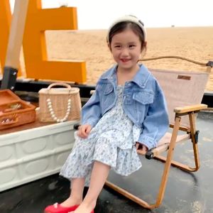 ชุดเดรสแฟชั่นเด็ก เซ็ท 2 ชิ้น ชุดเดรส+เสื้อยีนส์ (สีฟ้า) รูปแบบ LL043