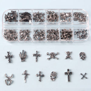 ตกแต่งเล็บลายกากบาทและกระดูกสีเงินแบบ 3 มิติ ดีไซน์ผสมผสาน 12 แบบ สำหรับเทศกาลฮาโลวีน สไตล์เรโทร