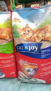 Cat n Joy Triple Protection แค็ท เอ็นจอย แบ่งขาย 1kg. อาหารเม็ด สำหรับแมวโตทุกสายพันธุ์ มี 3 รสชาติ