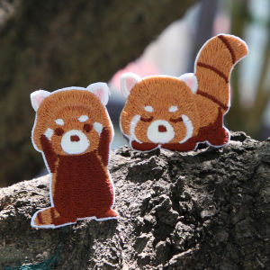 ติดเต็มตัวผ้าปักลายกระต่ายป่าเล็ก ติดโทรศัพท์มือถือ หนังสือ อุปกรณ์ตกแต่งเสื้อผ้า กางเกง ซิปติดตัวเอง ผ้าปักลายนกบุ สมุดบันทึก