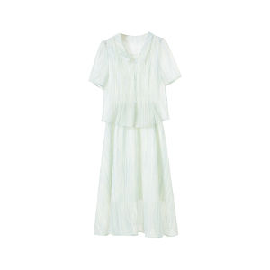 ชุดเดรสทรงเอเอวสูงเอวสูง แขนสั้น ชุดสองชิ้นด้านนอก สไตล์ลำลอง ฤดูร้อน 2025 ใหม่ ลดน้ำหนัก ปกปิดหน้าท้อง สง่างาม