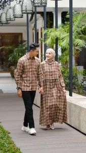 Tulus Signature Shanum & Shandi Couple Flanel Import Sarimbit Lebaran Kotak-Kotak LD 110