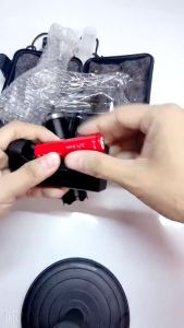 Ultra Bright CREE T6 XML-T6 / F15-T / Tactical Flashlight 5 Modes 2000 Lumens Zoomable LED Torch 18650 + Charger (Black)