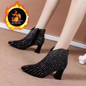 รองเท้าบูทส้นสูงหัวแหลมหนังแท้ ด้านในขนแกะ หัวเข็มขัด ทรงหัวแหลม ทรงหัวมน รองเท้าบูทแฟชั่นสำหรับผู้หญิง