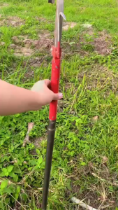 ด้ามต่อ มีดกรีดยางหน้าสูง หน้าต่ำ สามารถหมุนเข้า-ออกได้ง่าย ด้ามกัลวาไนซ์ไม่ขึ้นสนิม ขนาดมาตราฐาน