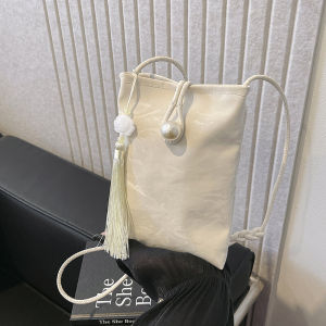 กระเป๋าสะพายข้างผู้หญิงแบบลำลอง กระเป๋าใส่โทรศัพท์มือถือสไตล์จีนใหม่ปี 2024 กระเป๋าสะพายข้างแบบสะพายข้างลำลองแบบอเนกประสงค์ที่หรูหรา