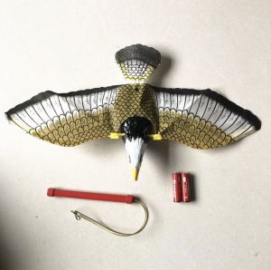 MAINAN ANAK BURUNG ELANG GANTUNG BISA TERBANG PAKAI BATERAI ADA SUARA DAN MATA MENYALA