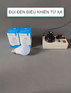 Đui đèn điều khiển từ xa thế hệ mới kiêm hẹn giờ