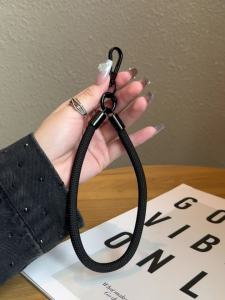 Mobile phone lanyard wrist style with clip anti drop neck rope high-end womens and mens phone chain anti fall hanging phone strap