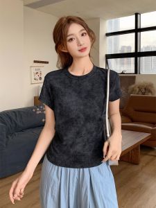เสื้อยืดแขนสั้นสีดำ ทรงเข้ารูป สำหรับผู้หญิง ฤดูร้อน 2024 ดีไซน์ใหม่ เสื้อเชิ้ตกระชับสัดส่วน เสื้อผ้าทำงานสไตล์เกาหลี