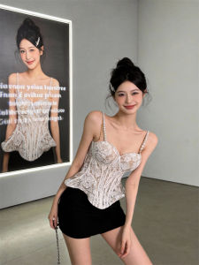 GUZILIAN | Elegant Charm Lace Halter Top