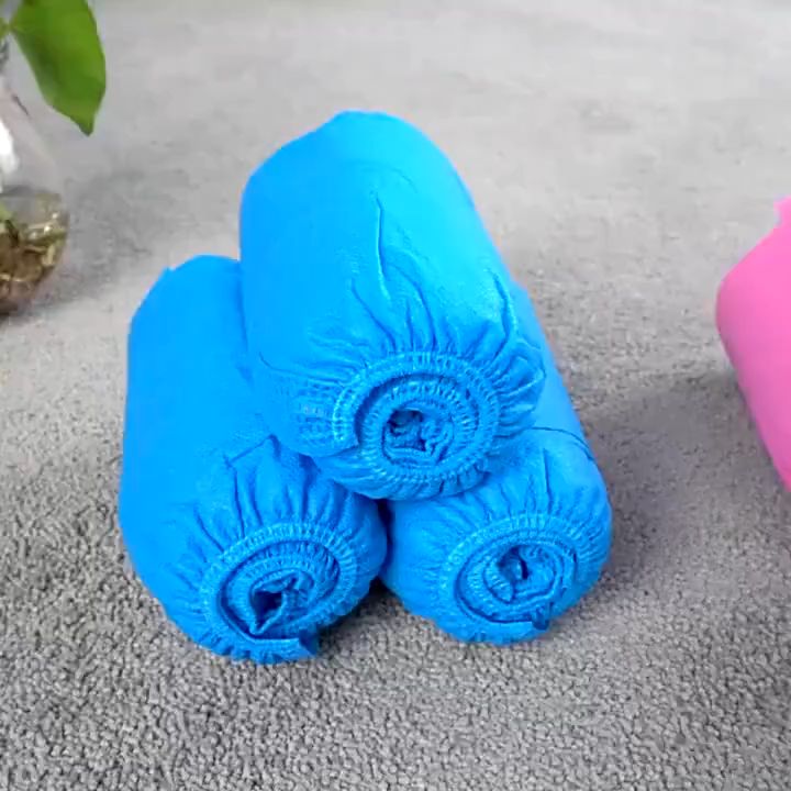 100PCS Disposable Plastic Shoe Covers Anti Slip Plastic Cleaning Overshoes Outdoors Waterproof Rainproof Shoe Covers