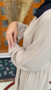 Gamis Terbaru Lebaran 2023 Crinkle Jasmine Midi Dress Plus Tali Panjang