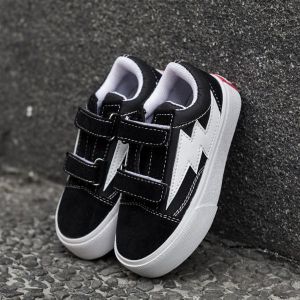 Sepatu Anak Berbagai Usia & Jenis