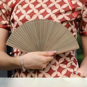 Quạt Gập Cổ Điển Bằng Tre Phong Cách Trung Hoa Nhỏ Gọn Quạt Mini Treo Tường Trang Trí Phòng Ngủ Quạt Tre Gốm Sứ Phong Cách Nhật Bản