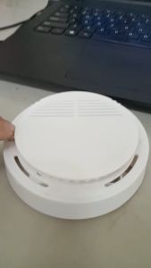 Portable Independent Smoke Detector Fire Alarm Photoelectric Sensitive Sensor Alarm Battery Included Fire