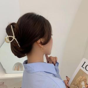 กิ๊บติดผมรูปฉลามขนาดใหญ่หรูหรา ประดับมุก กิ๊บติดผมสไตล์เกาหลีสำหรับผู้หญิง กิ๊บติดผมแบบหนีบผมสุดเทรนด์สำหรับผู้หญิง