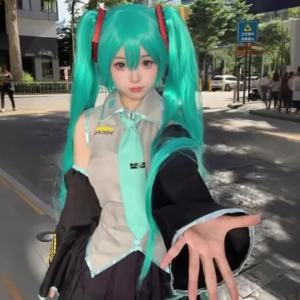 Bộ Trang Phục Cosplay Anime Nữ - Trang Phục Nhập Vai Thần Tượng Ảo Hoàn Chỉnh Với Váy Và Áo Chất Liệu Polyester Dệt Kim