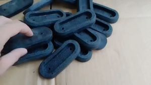 chân đế loa cao su loại dài chống trơn trượt giá 4 cái