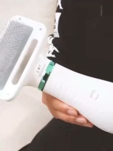 เครื่องเป่าผมสัตว์เลี้ยง การตั้งค่าความร้อน 2 ระดับ + เครื่องเป่าสุนัขแบบพกพาพร้อมแปรง Slicker เครื่องเป่าแห้งขนยาวสำหรับดูแลบ้านแบบมืออาชีพสำหรับสุนัขแมว