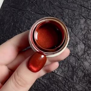 Sơn Móng Tay Gel Từ Tính Màu Đỏ Ruby 8ml Với Hạt Thủy Tinh Lấp Lánh Bán Vĩnh Cửu Có Thể Tẩy Sạch Bằng Đèn LED/UV Dành Cho Làm Móng Tự Làm Giáng Sinh