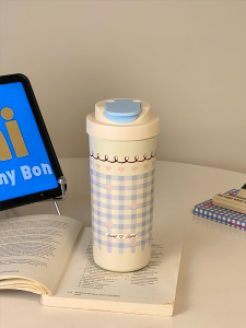 Cốc Cà Phê Bằng Thép Không Gỉ Cách Nhiệt 550ml Có Ống Hút Cốc Nước Nữ Mới 2025 Thiết Kế Cao Cấp Cốc Đi Bộ