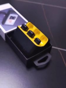 NETPAC Wireless Dual Lavalier Mikrofon Tampilan Daya Digital LED Plug & Play Lapel Mic dengan Kasus Pengisian Daya untuk Live Stream di TikTok, YouTube, dan Instagram